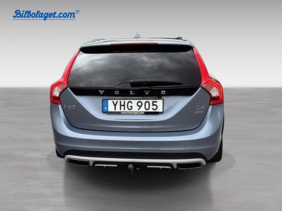 Volvo V60 Cross Country 7 of 17