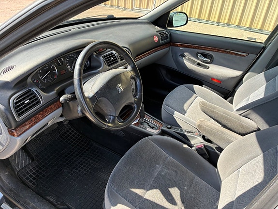 Peugeot 406 8 of 12