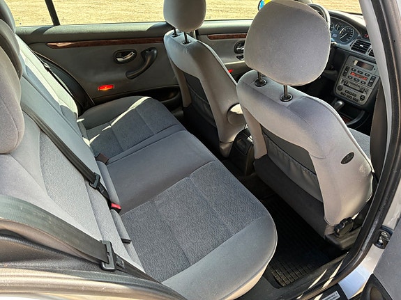 Peugeot 406 10 of 12