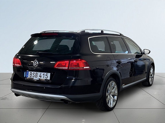 Volkswagen Passat Alltrack 5 of 21