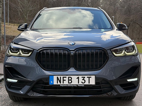BMW X1 2 of 20