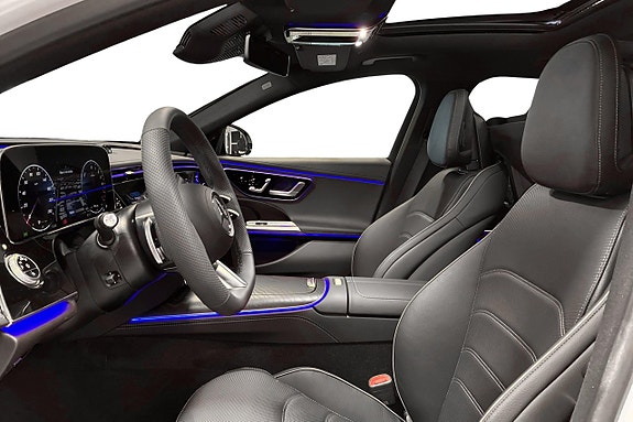 Mercedes-Benz E300 de 14 of 24