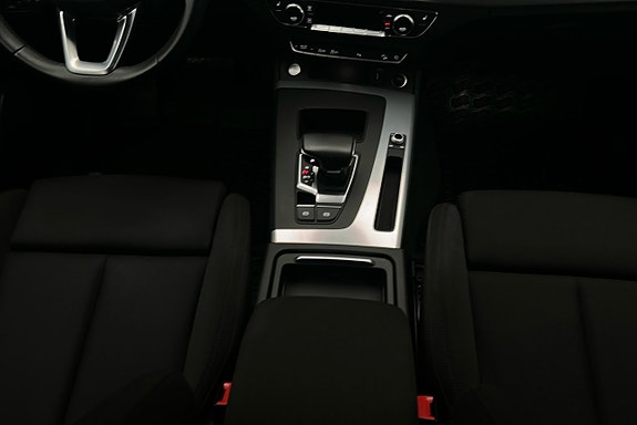 Audi Q5 9 of 23