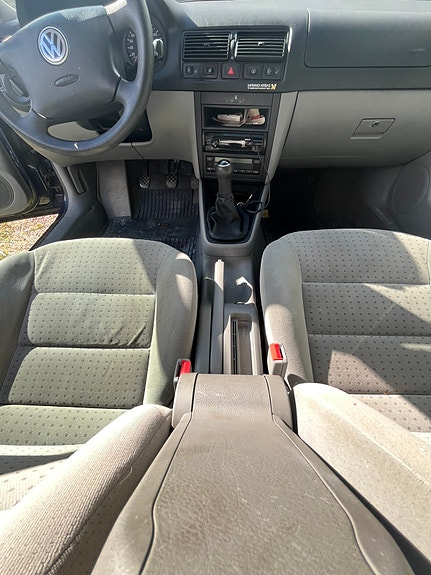 Volkswagen Golf IV 3 of 4