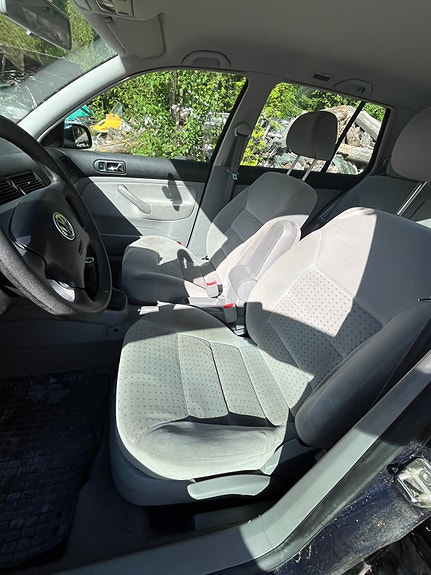 Volkswagen Golf IV 2 of 4