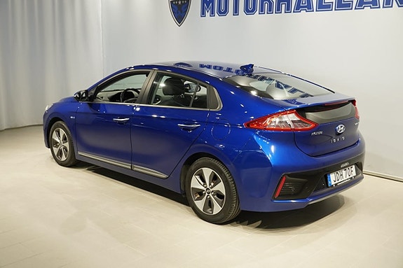 Hyundai IONIQ 3 of 12