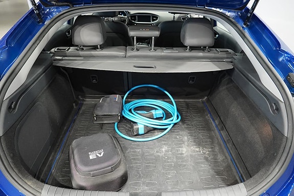 Hyundai IONIQ 12 of 12