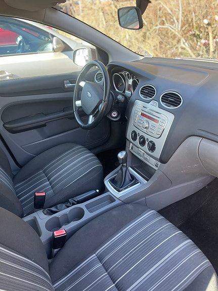 Ford Focus 3 of 9