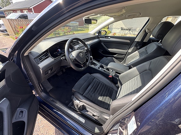 Volkswagen Passat 3 of 4