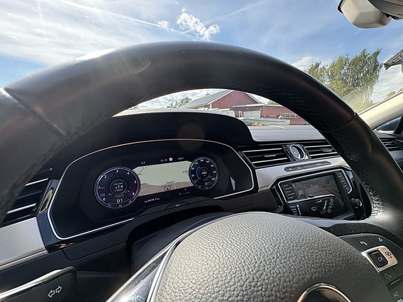 Volkswagen Passat 4 of 4