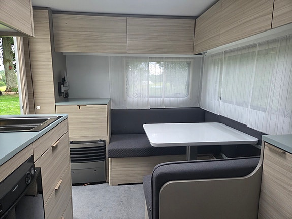 Adria Altea 432 PX 4 of 4