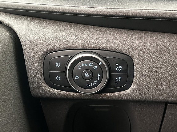 Ford Transit Custom 15 of 28