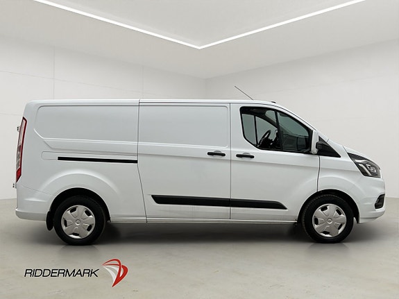 Ford Transit Custom 2 of 28