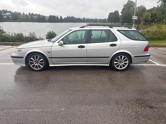 Saab 9-5 2 of 9