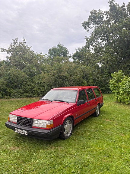 Volvo 940 2 of 7