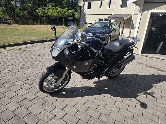 BMW F 800 ST 2 of 10