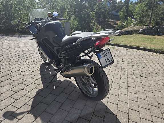 BMW F 800 ST 7 of 10