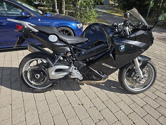 BMW F 800 ST 4 of 10