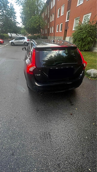 Volvo V60 4 of 4