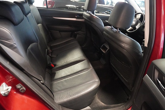Subaru Outback 8 of 8