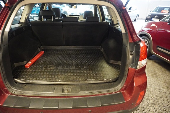Subaru Outback 5 of 8