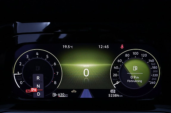 Volkswagen Golf VIII 16 of 23
