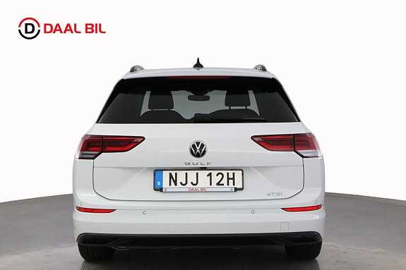 Volkswagen Golf VIII 7 of 23