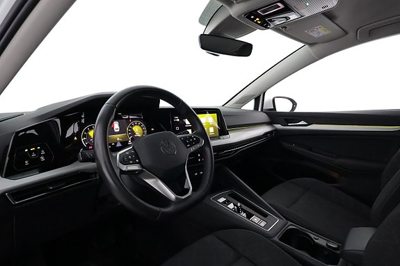 Volkswagen Golf VIII 14 of 23