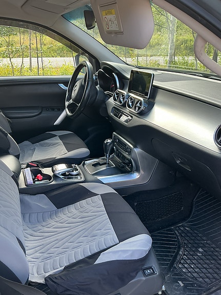 Mercedes-Benz X250 d 5 of 5