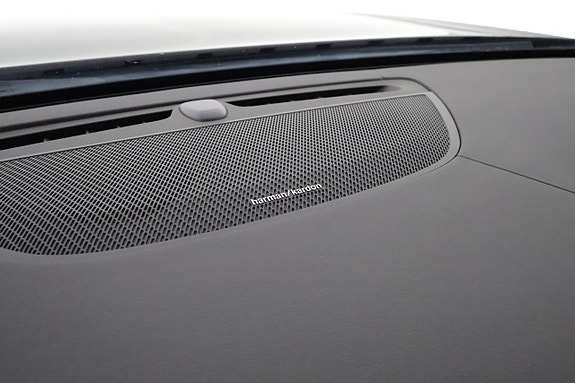 Volvo S90 27 of 30