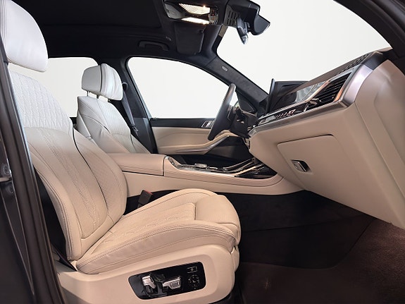 BMW X7 18 of 23