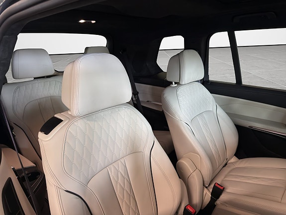 BMW X7 20 of 23