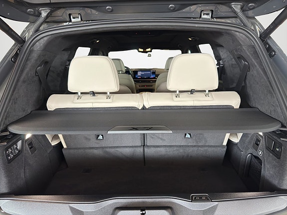 BMW X7 22 of 23