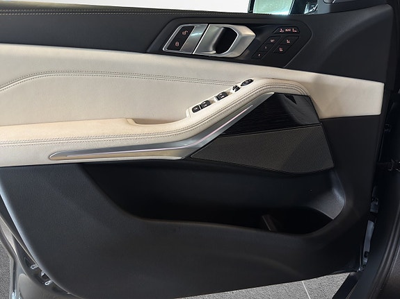 BMW X7 13 of 23