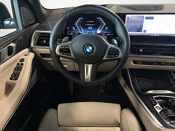 BMW X7 10 of 23