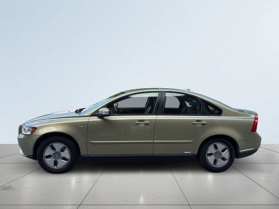 Volvo S40 4 of 19