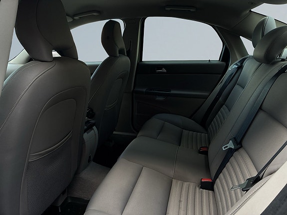 Volvo S40 13 of 19