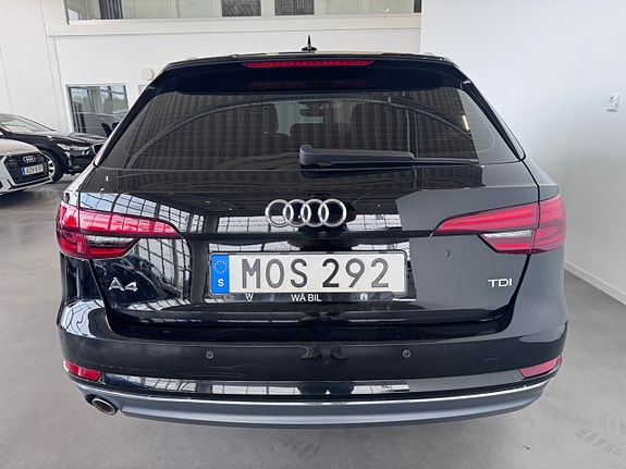 Audi A4 4 of 16