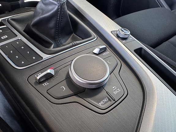 Audi A4 11 of 16