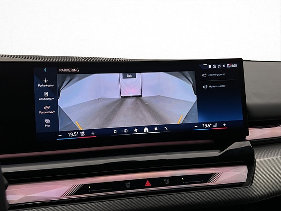 BMW i5 17 of 30