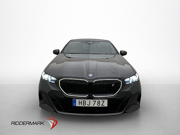BMW i5 2 of 30