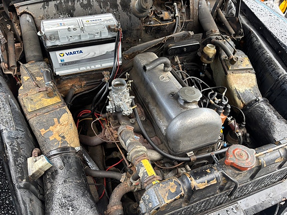 Mercedes-Benz 180 8 of 13