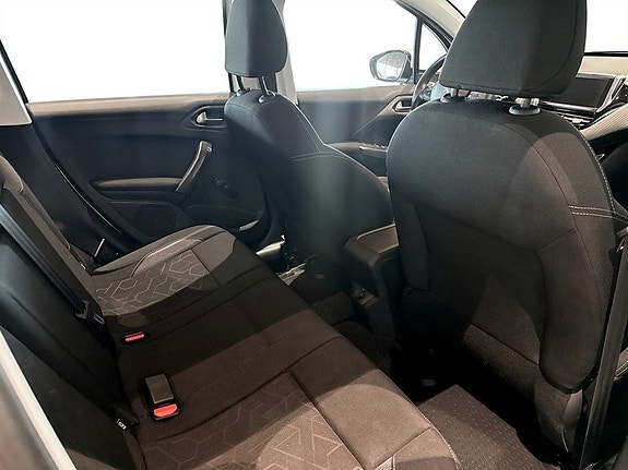 Peugeot 2008 12 of 15