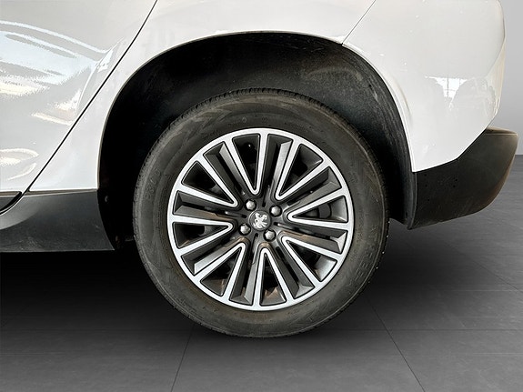 Peugeot 2008 15 of 15