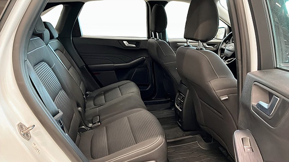 Ford Kuga 5 of 15
