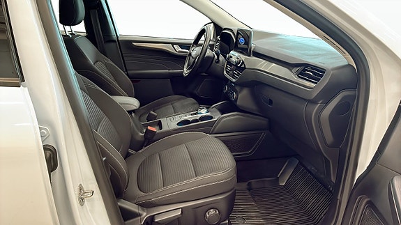 Ford Kuga 3 of 15