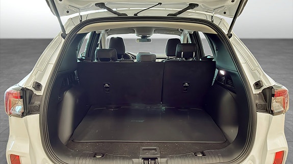 Ford Kuga 10 of 15