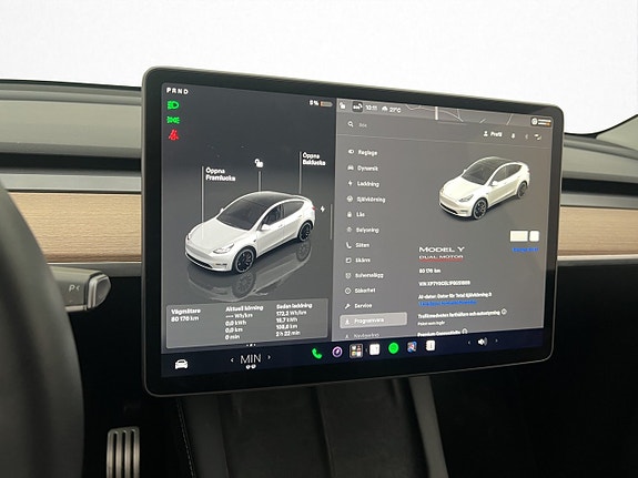 Tesla Model Y 27 of 30