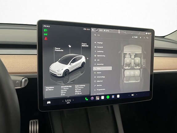 Tesla Model Y 25 of 30