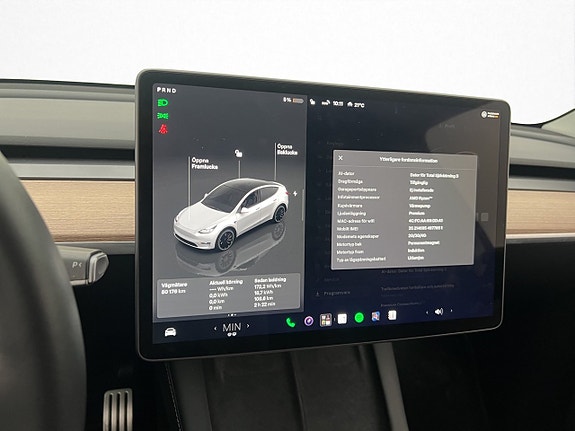 Tesla Model Y 28 of 30